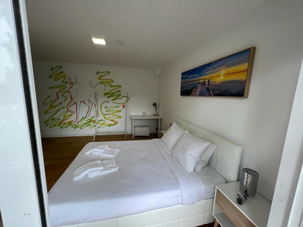 Oieras Beach Suite 2 - Large Double Room With En-Suite Bathroom And Balcony Oeiras Buitenkant foto