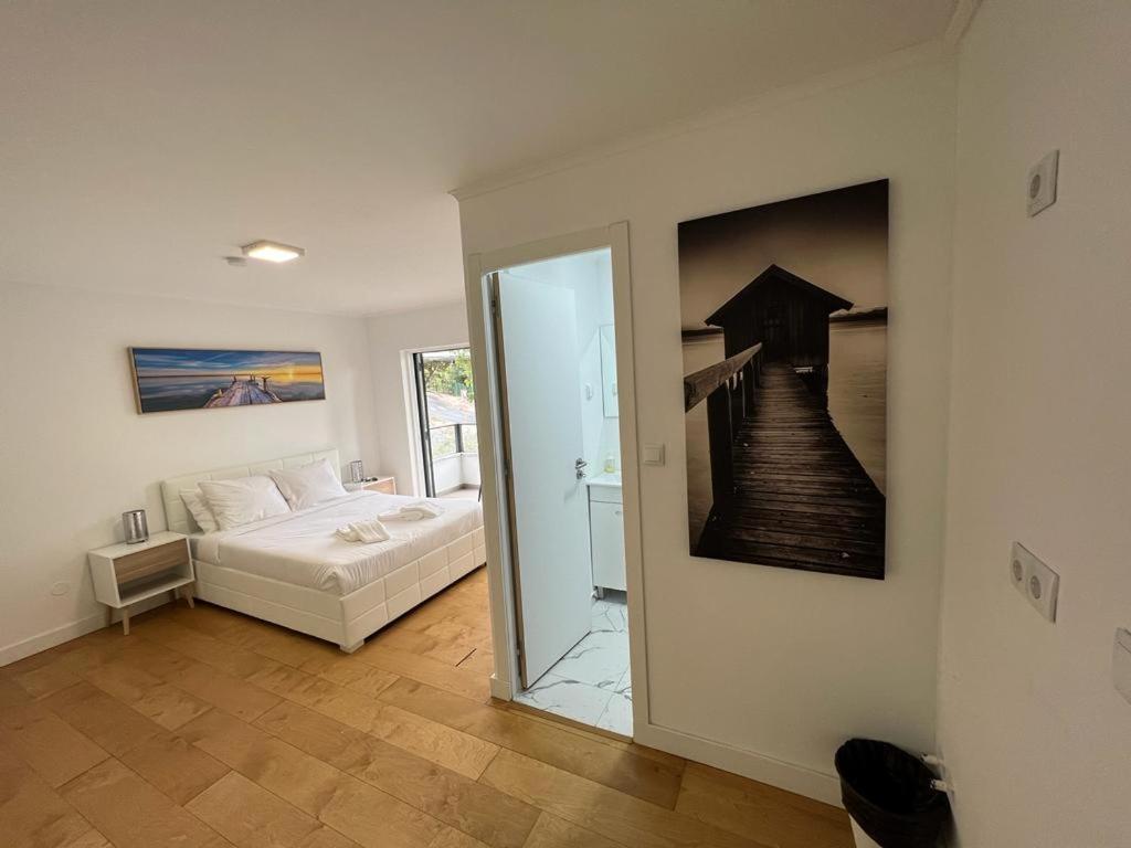 Oieras Beach Suite 2 - Large Double Room With En-Suite Bathroom And Balcony Oeiras Buitenkant foto